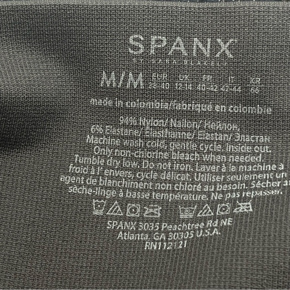 Spanx Look at Me Now Womens Size Medium Seamless Cropped Leggings Black Camo NWT - Picture 7 of 13